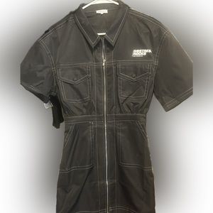 Mistress rocks dress